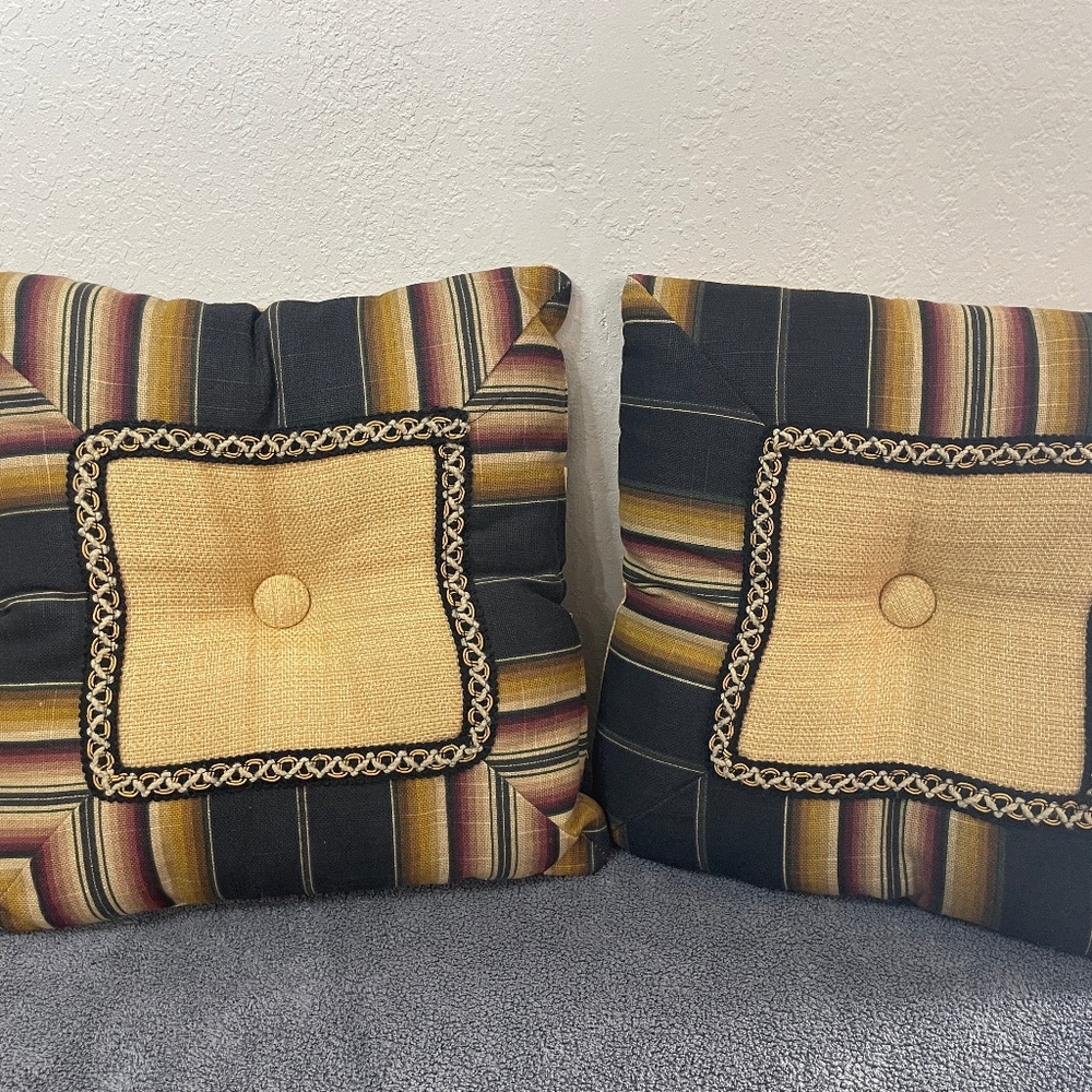 2Pcs Waverly Decorative Throw Pillow 11.5" Button Stripe